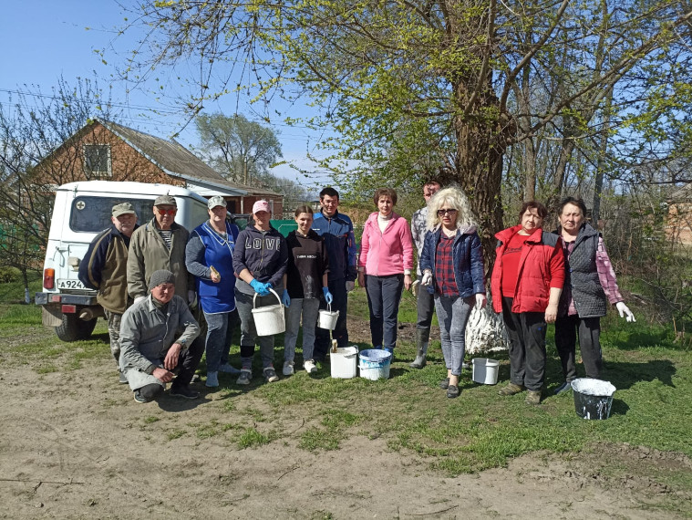 В нашем городе прошли масштабные субботники. В нашем городе прошли масштабные субботники.